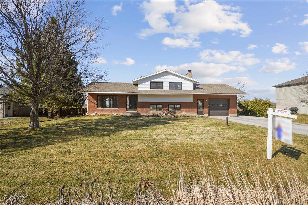 883 30th ST W, Georgian Bluffs, ON N4K 6V5