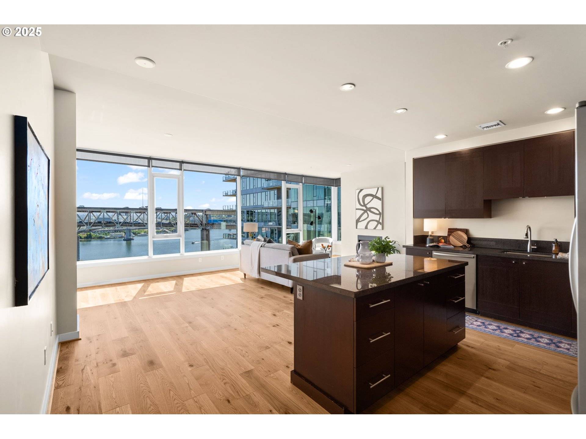 1900 S RIVER DR, Portland, OR 97201