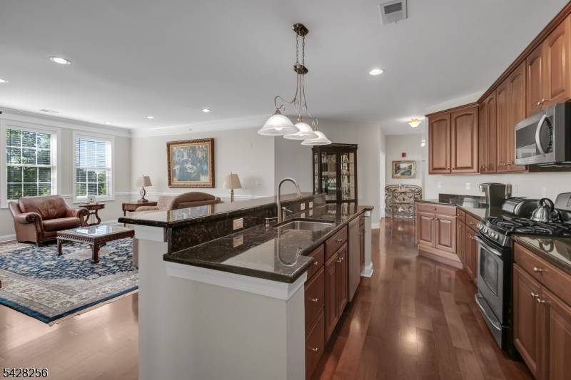 284 Victoria Drive #284, Bridgewater Twp., NJ 08807