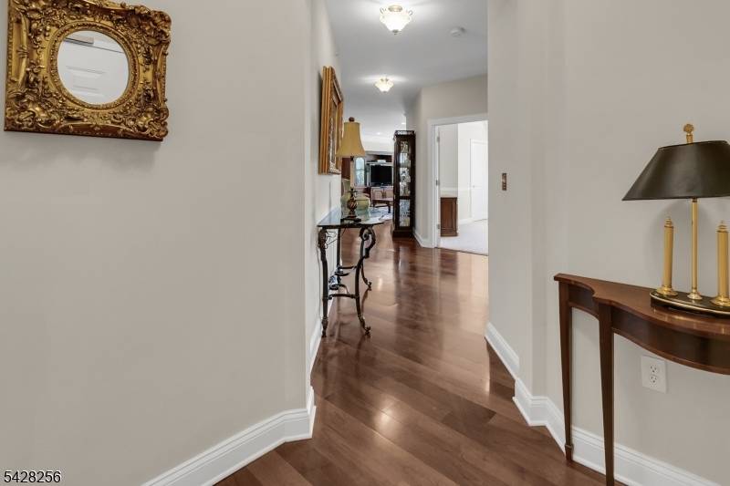 284 Victoria Drive #284, Bridgewater Twp., NJ 08807
