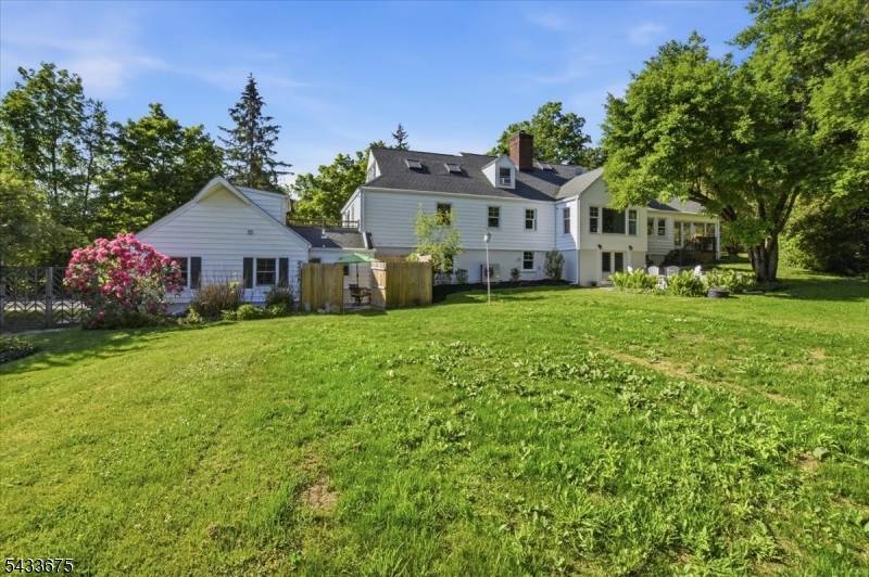 54 Blackberry Ln, Morris Twp., NJ 07960