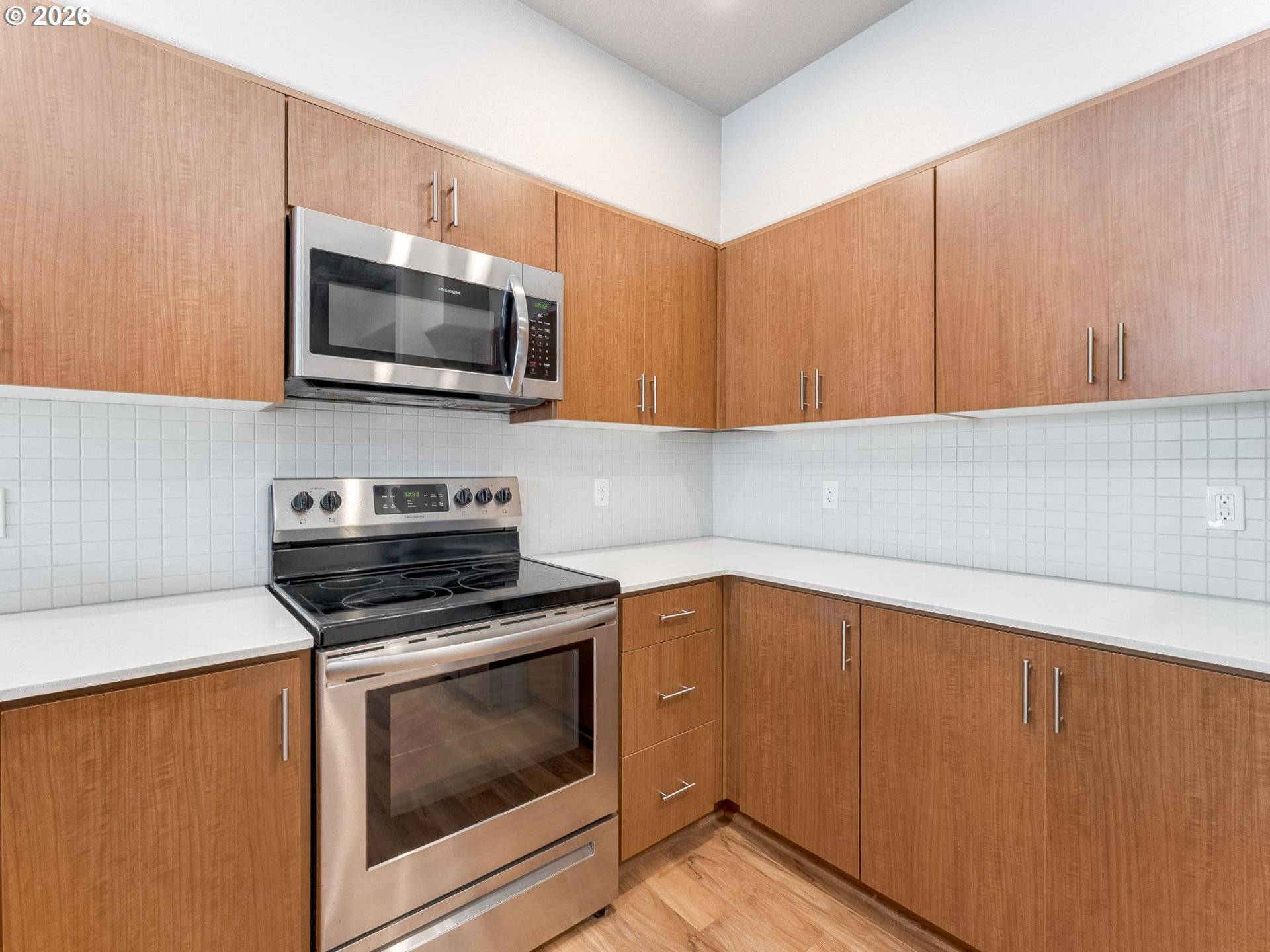 17137 SW APPLEDALE RD #206, Beaverton, OR 97007