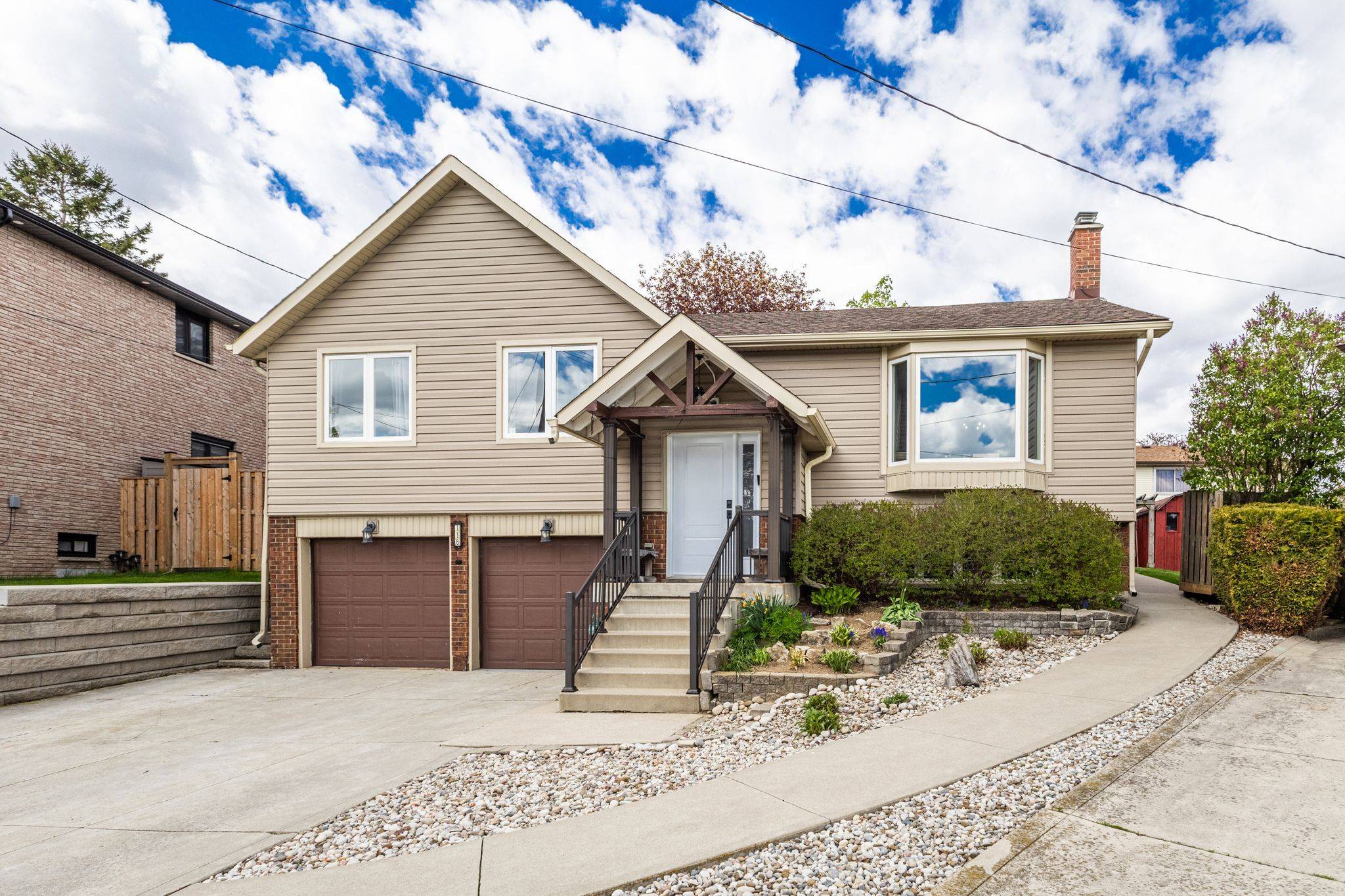118 Napoli CT, Hamilton, ON L9C 6X2