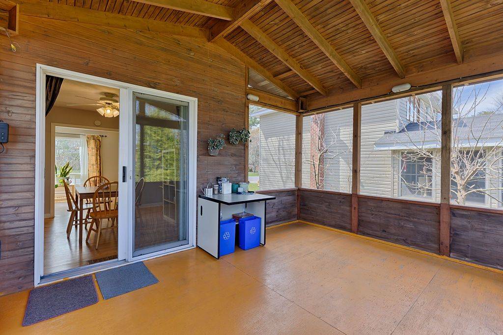 82 Rutherford AVE, Deep River, ON K0J 1P0
