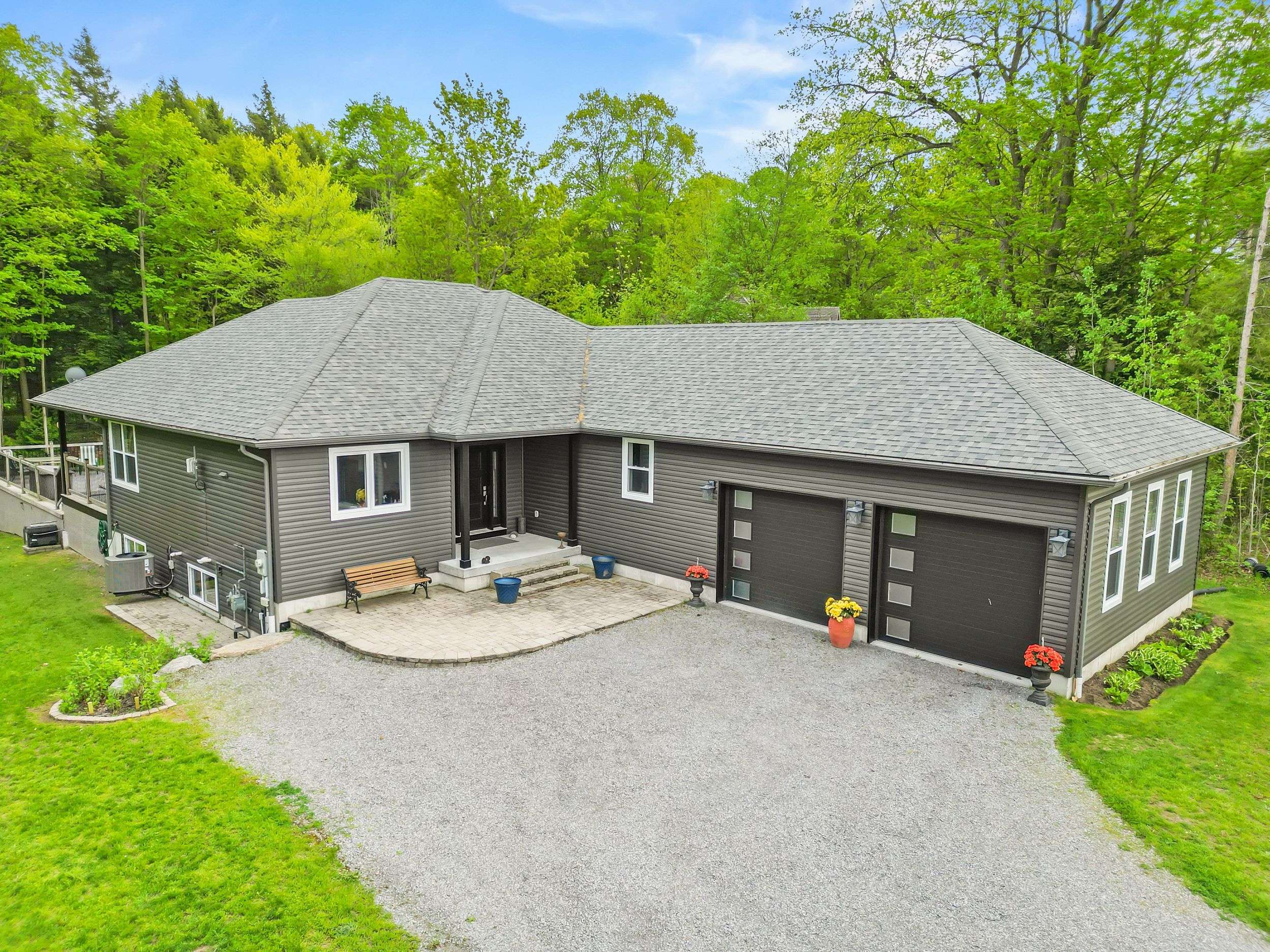 25 Powerline RD, Quinte West, ON K0K 1H0