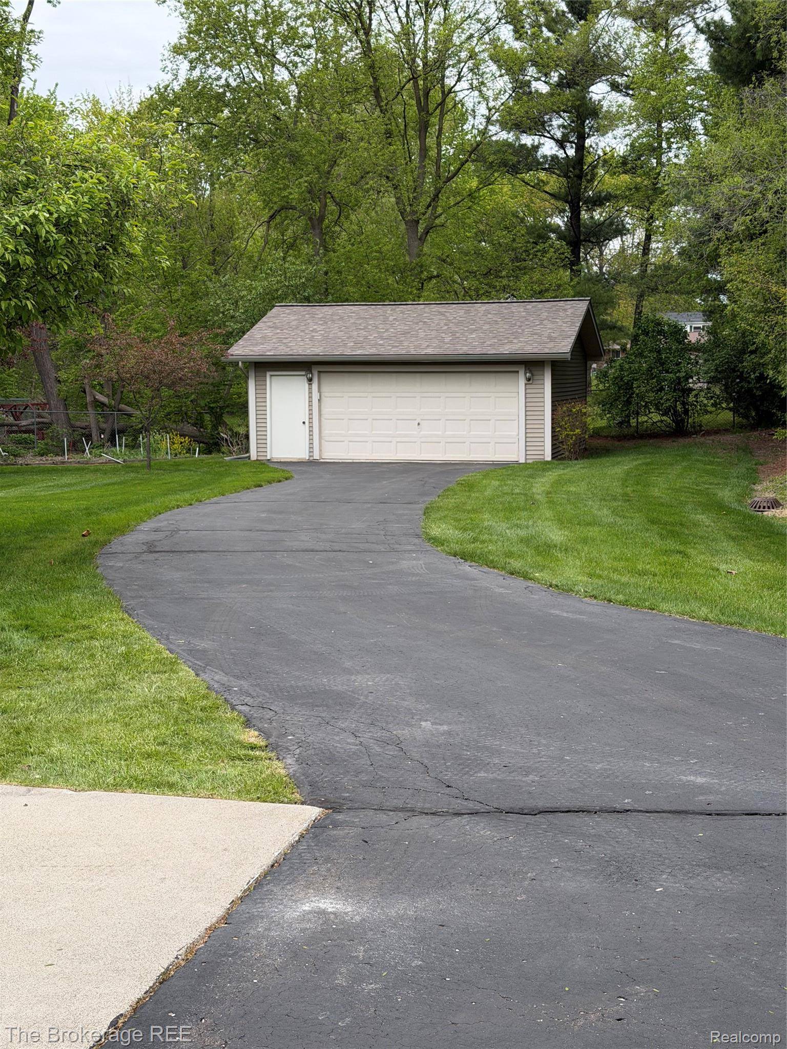 629 N Lapeer ST N, Davison, MI 48423