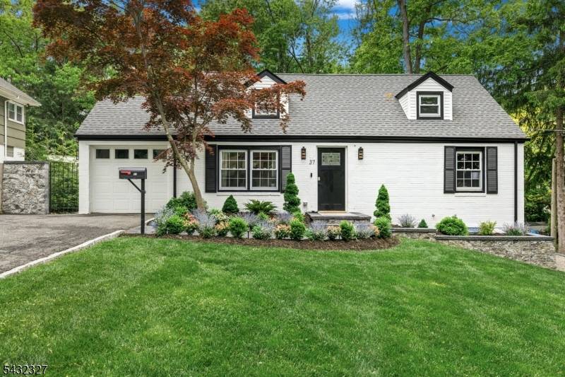 37 Seaman Rd, West Orange Twp., NJ 07052