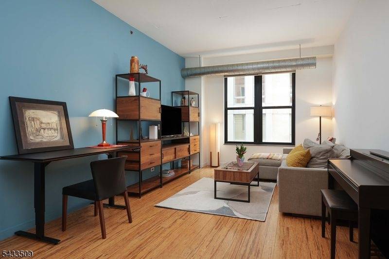 232 Pavonia Ave #312, Jersey City, NJ 07302