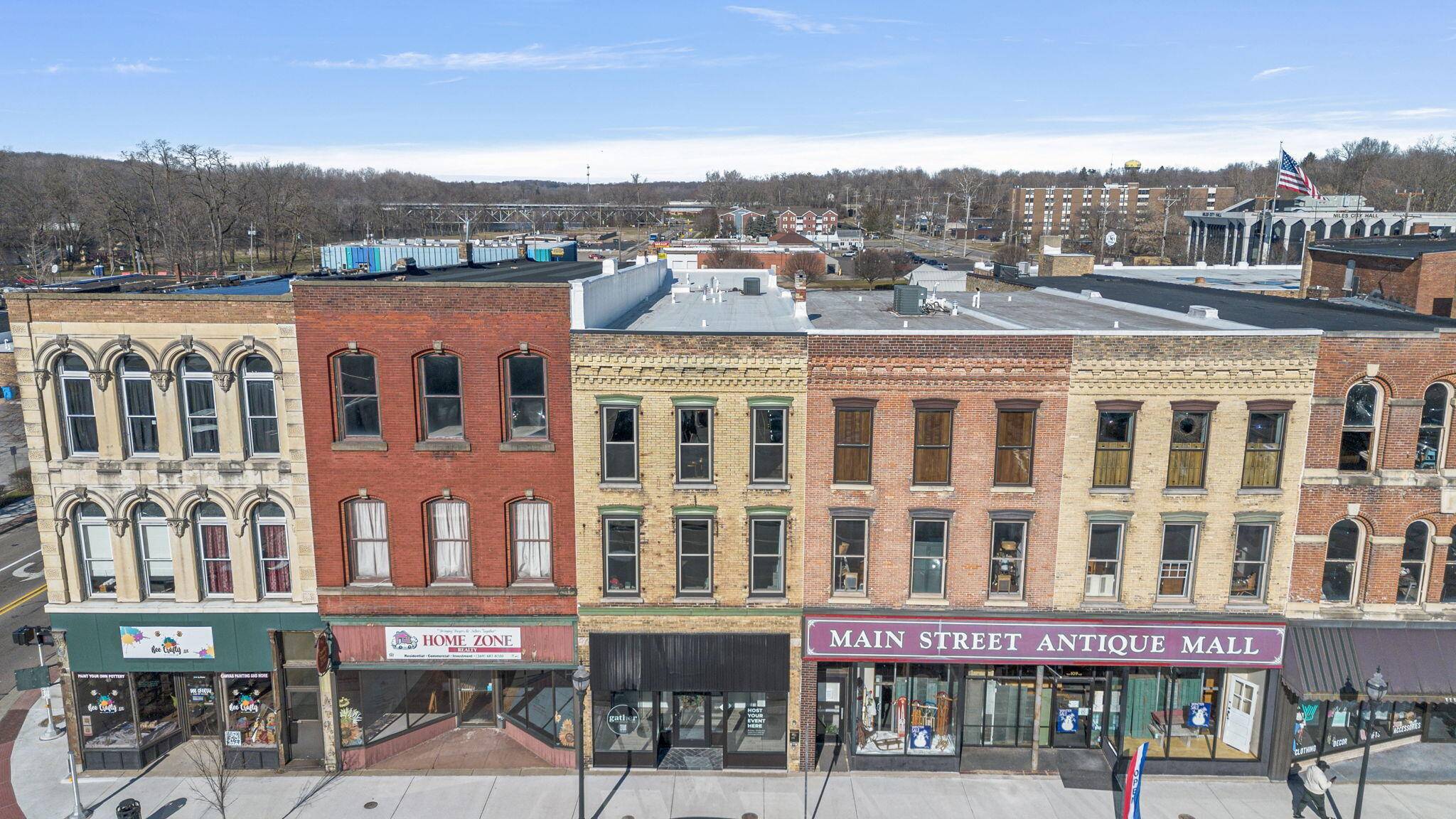 105 E Main ST, Niles City, MI 49120