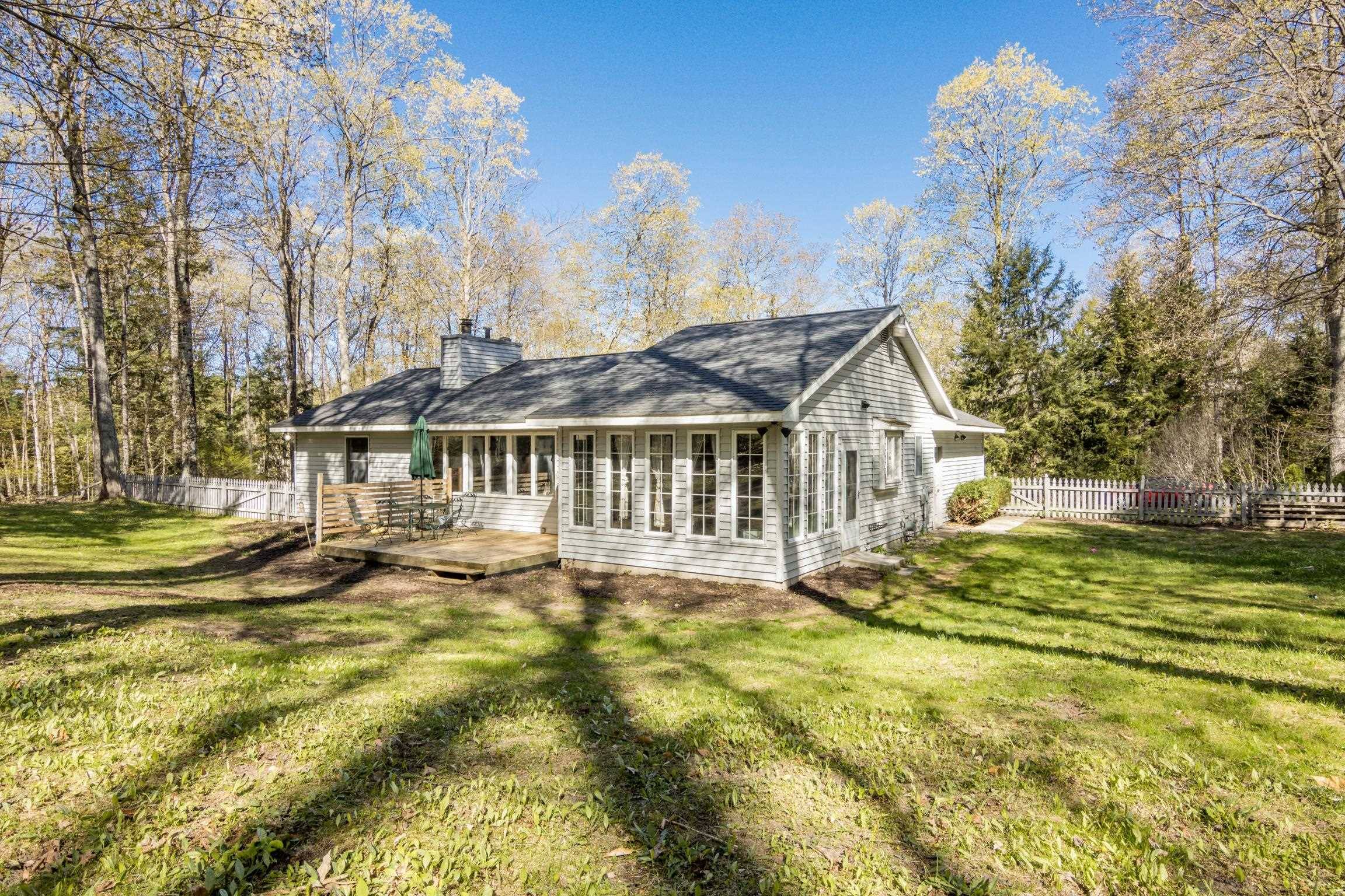14416 Peninsula DR, Peninsula Twp, MI 49686