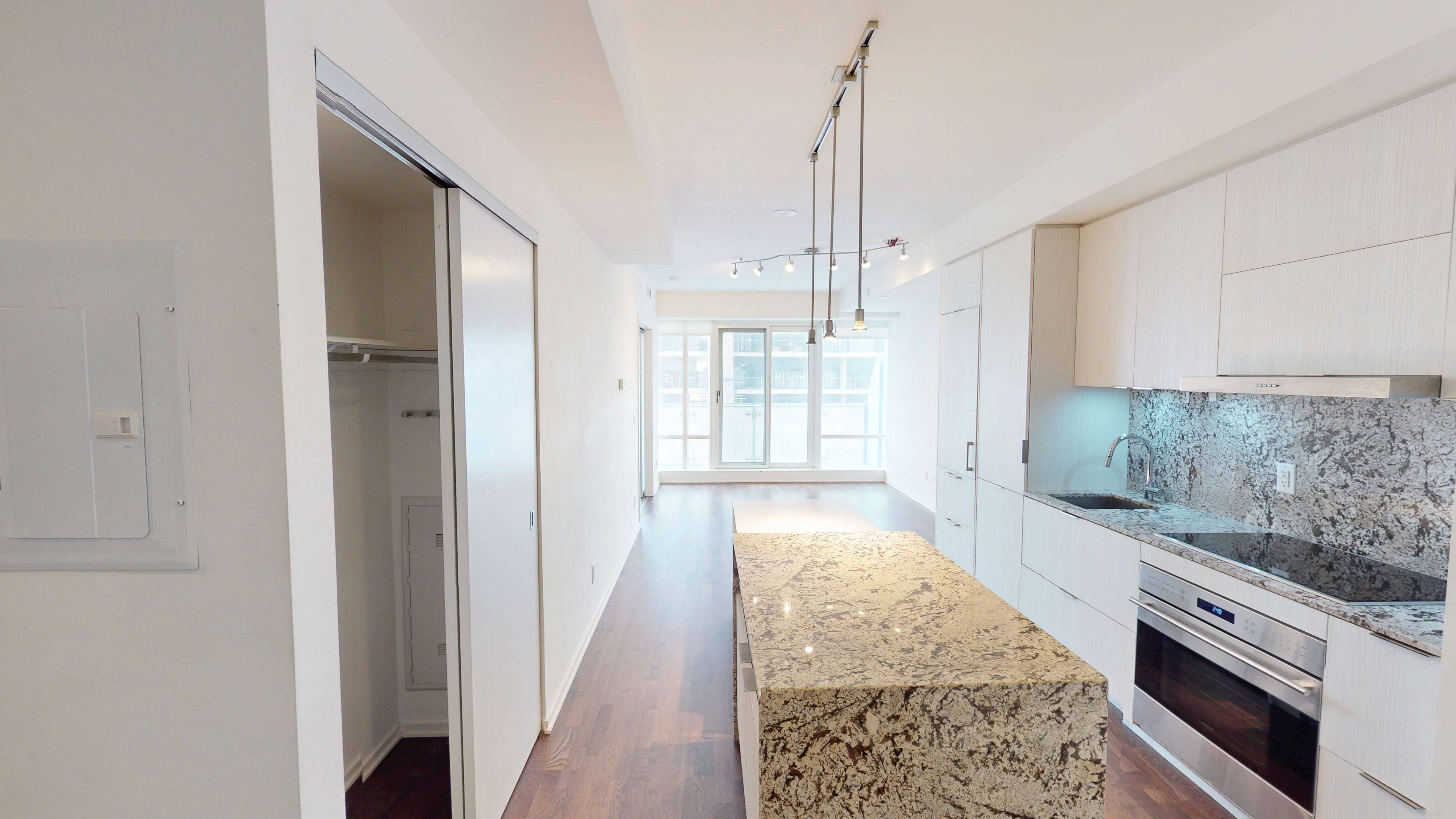 1 BLOOR ST E #4407, Toronto C08, ON M4W 0A8