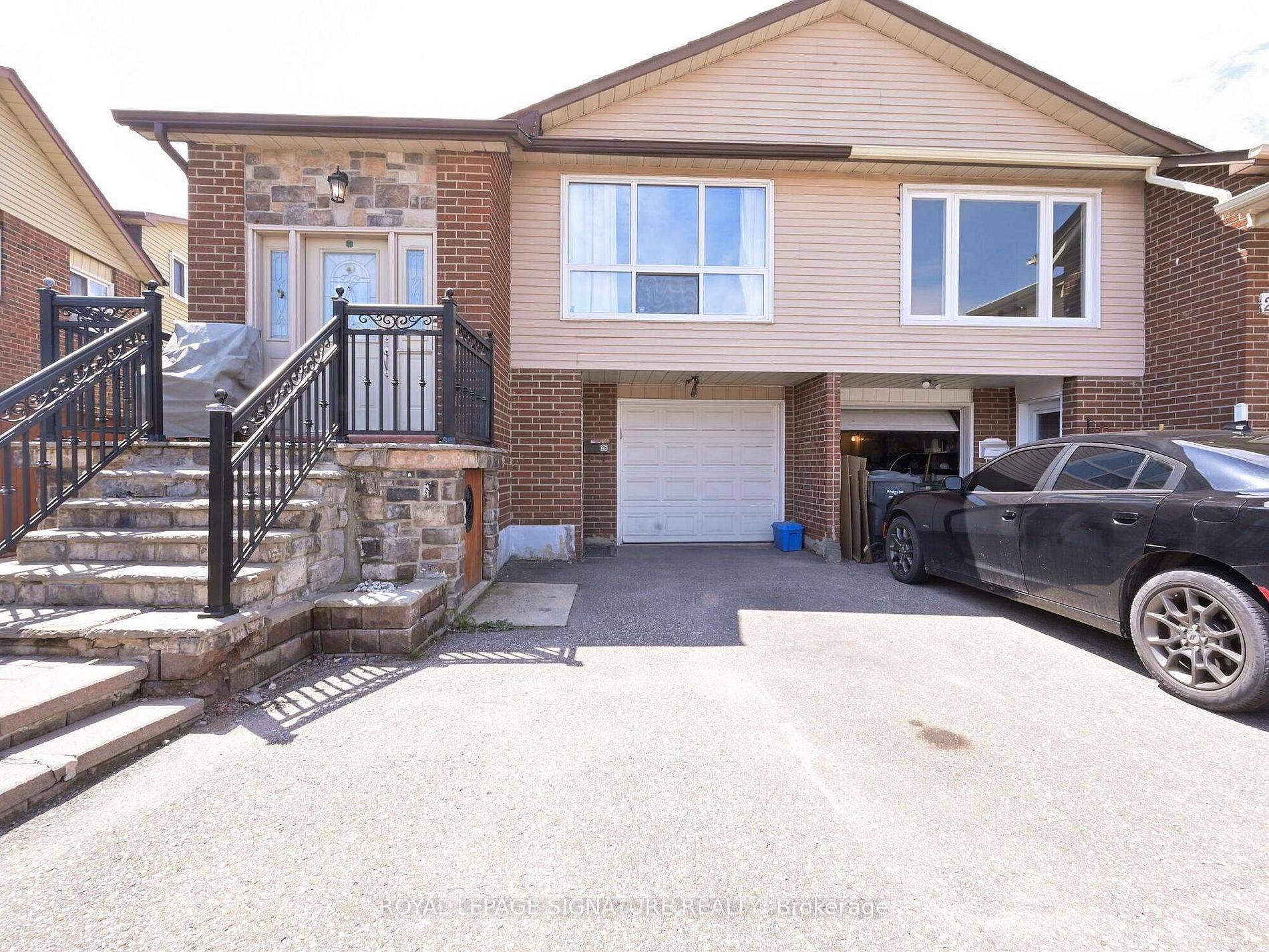 26 Peterson CT #Lower, Brampton, ON L6Z 1K6