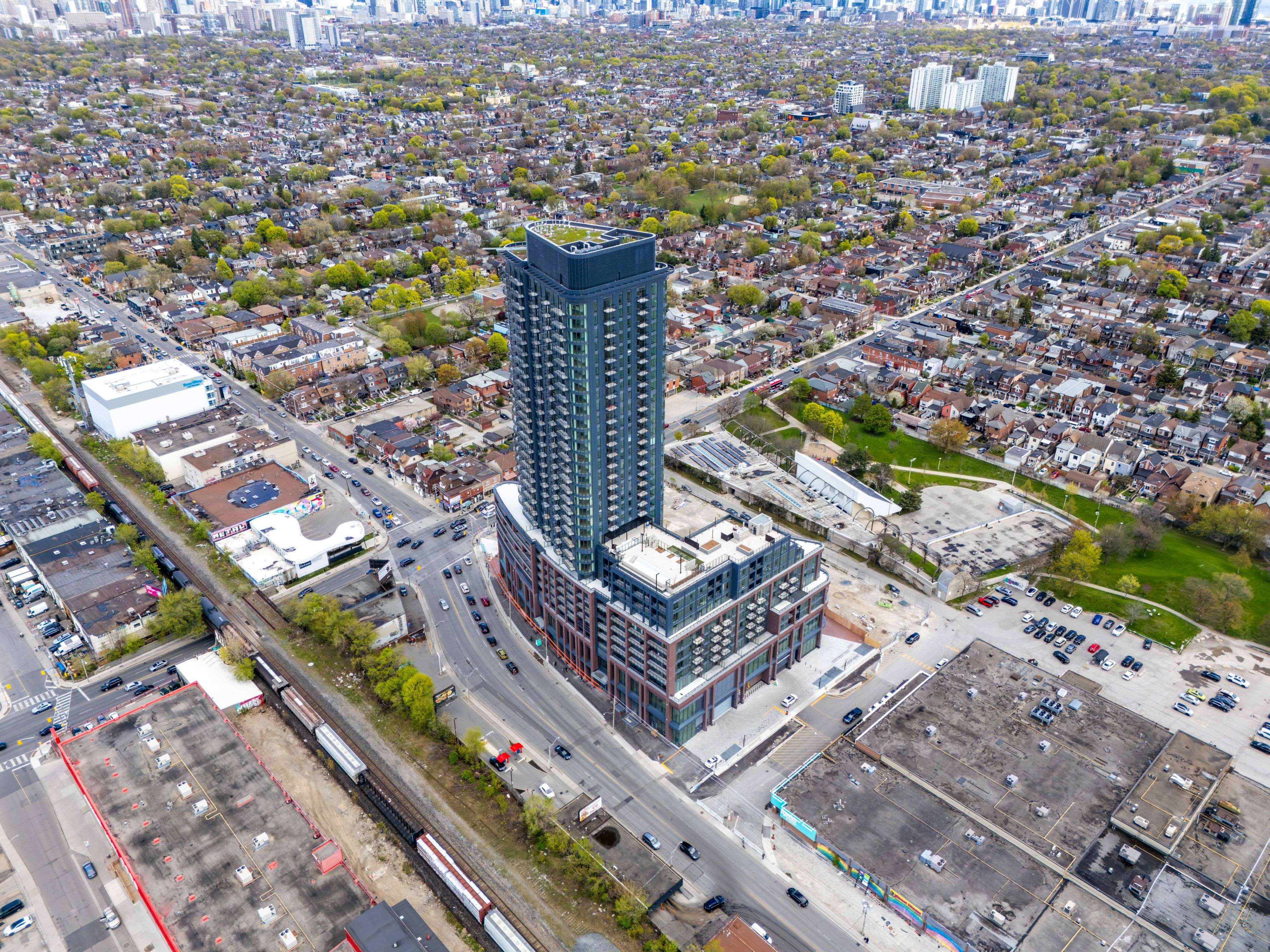 1185 Dupont ST #1601, Toronto W02, ON M6H 0G5