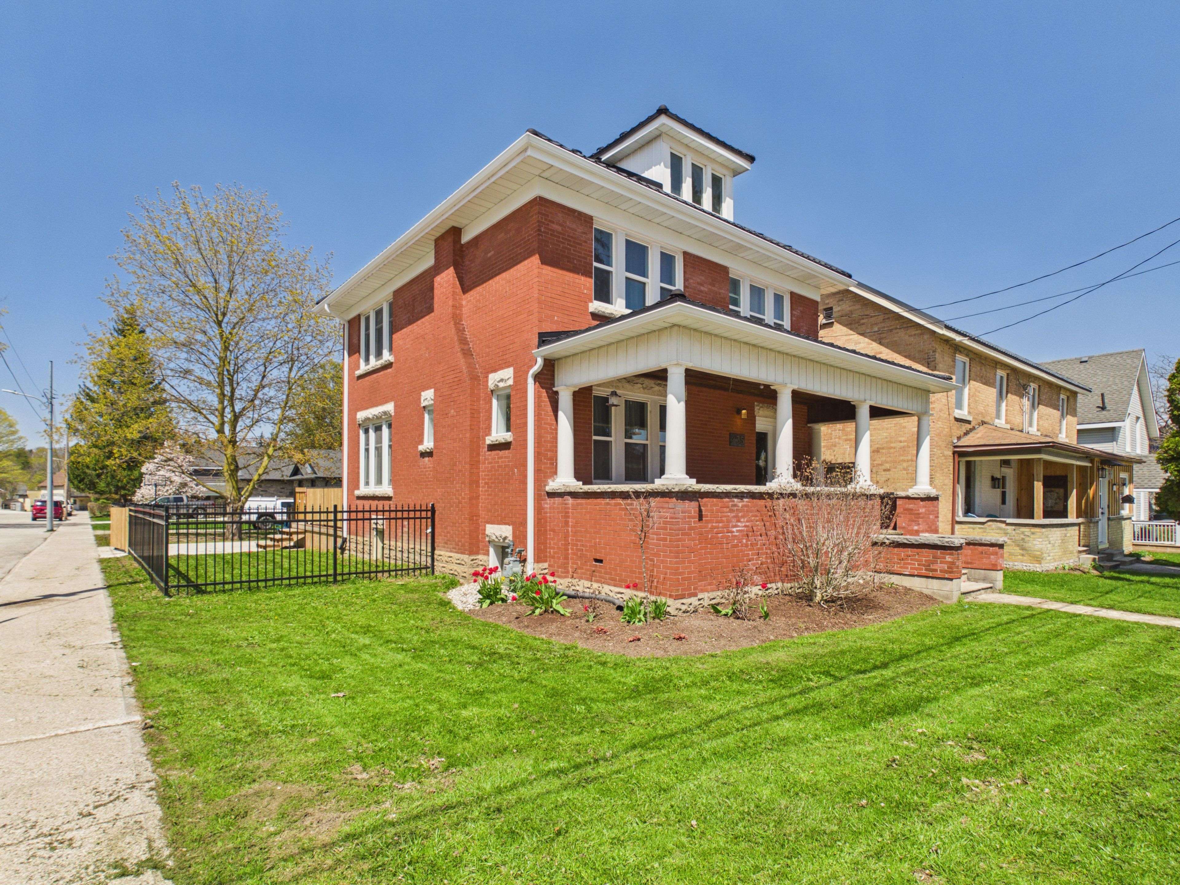 235 Jackson ST S, Brockton, ON N0G 2V0