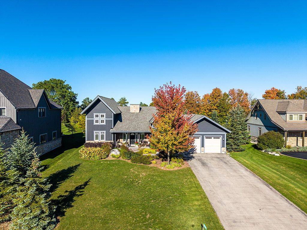 174 High Bluff LN, Blue Mountains, ON N0H 2P0