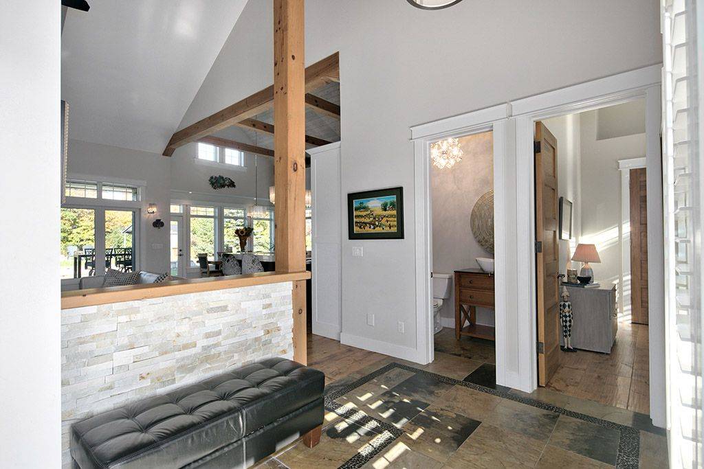 174 High Bluff LN, Blue Mountains, ON N0H 2P0