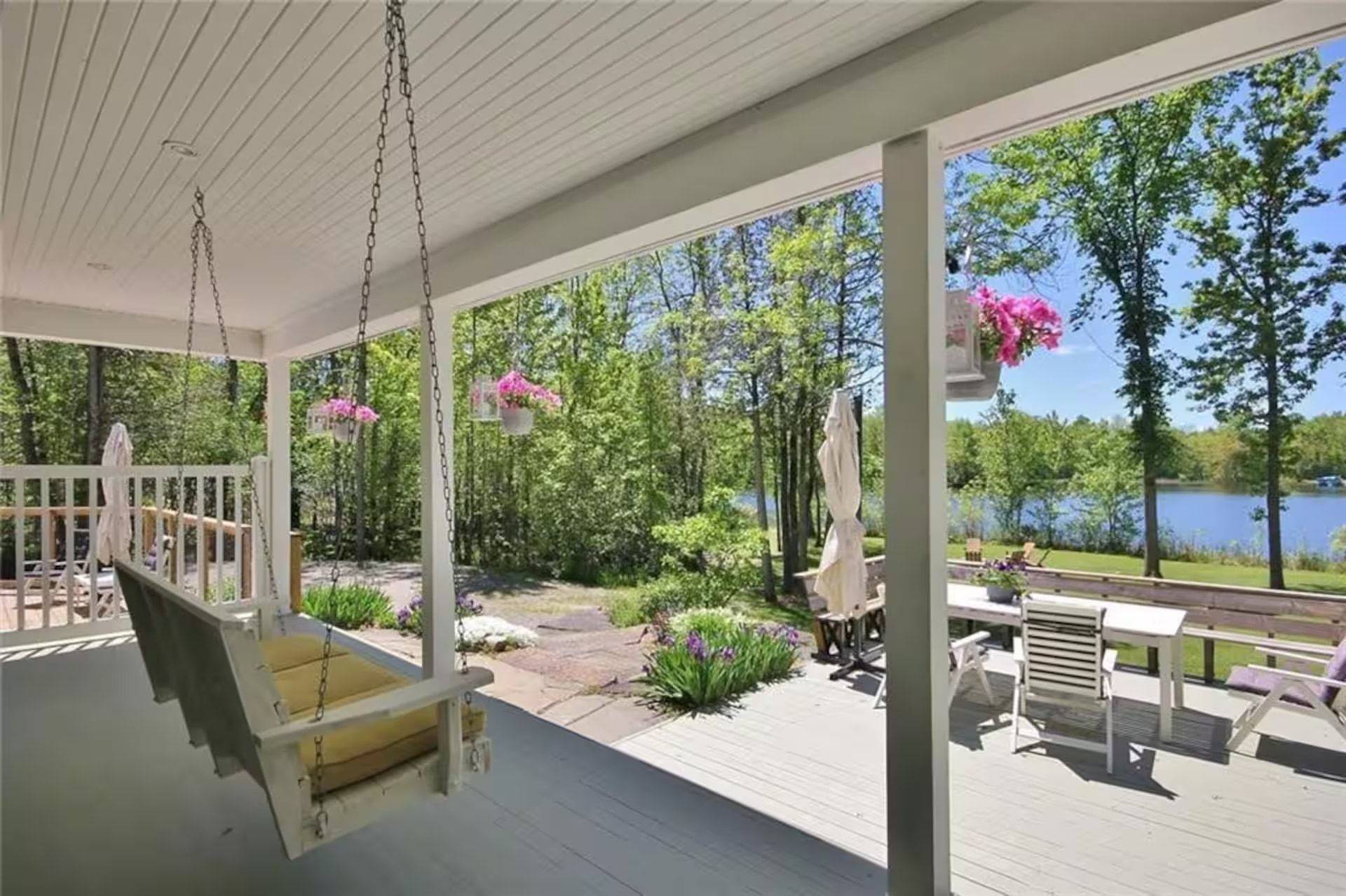393 Gold Creek RD, Drummond/north Elmsley, ON K0G 1K0