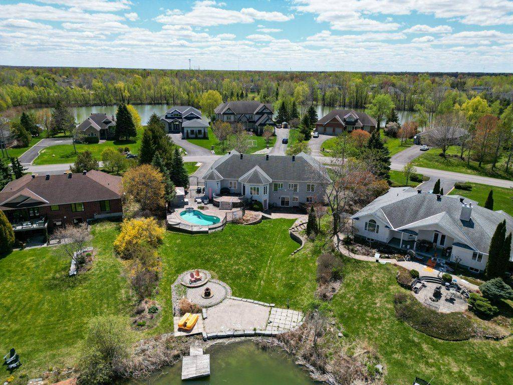 6881 Lakes Park DR, Greely - Metcalfe - Osgoode - Vernon And Area, ON K4P 1P1