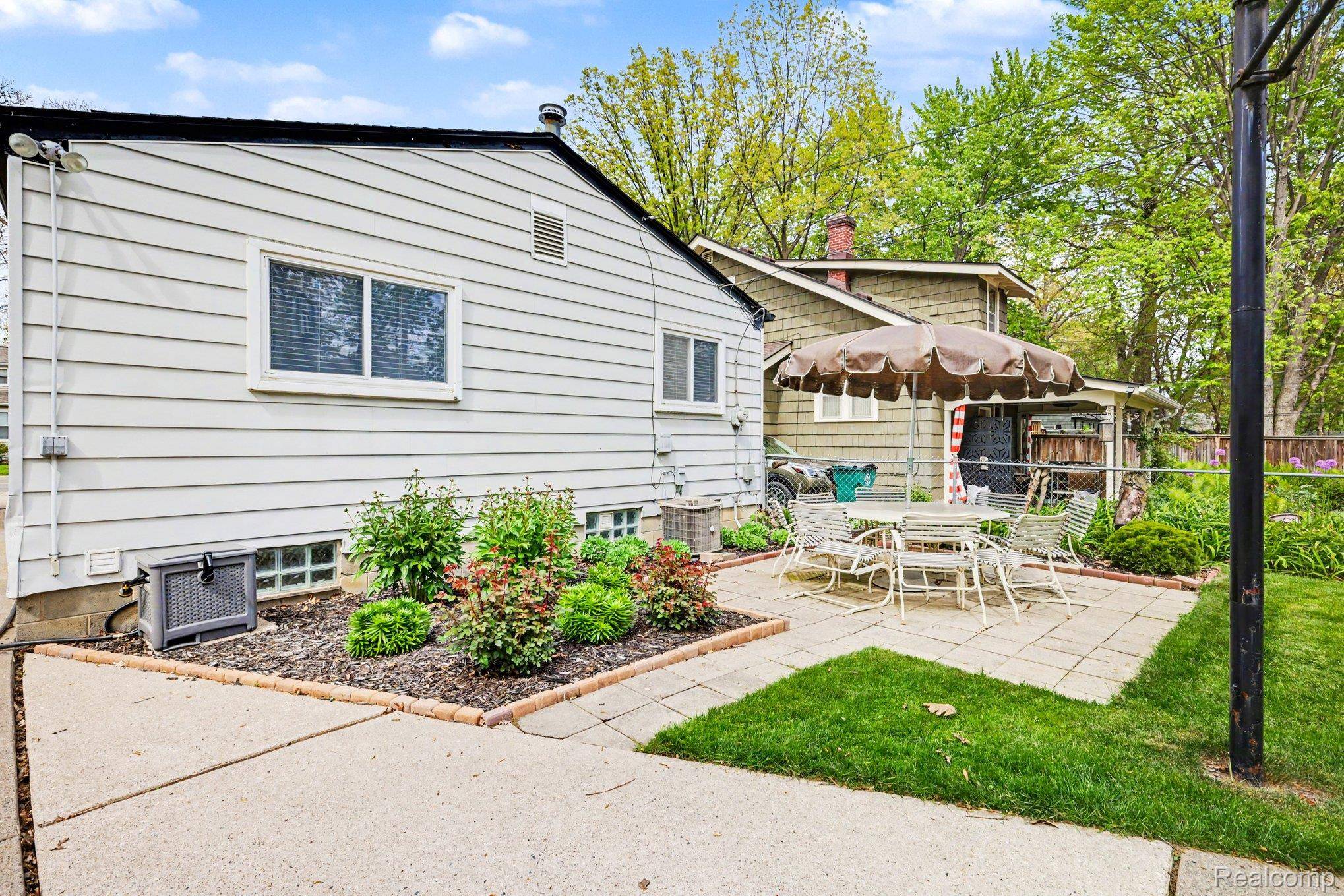614 Gardenia AVE, Royal Oak, MI 48067