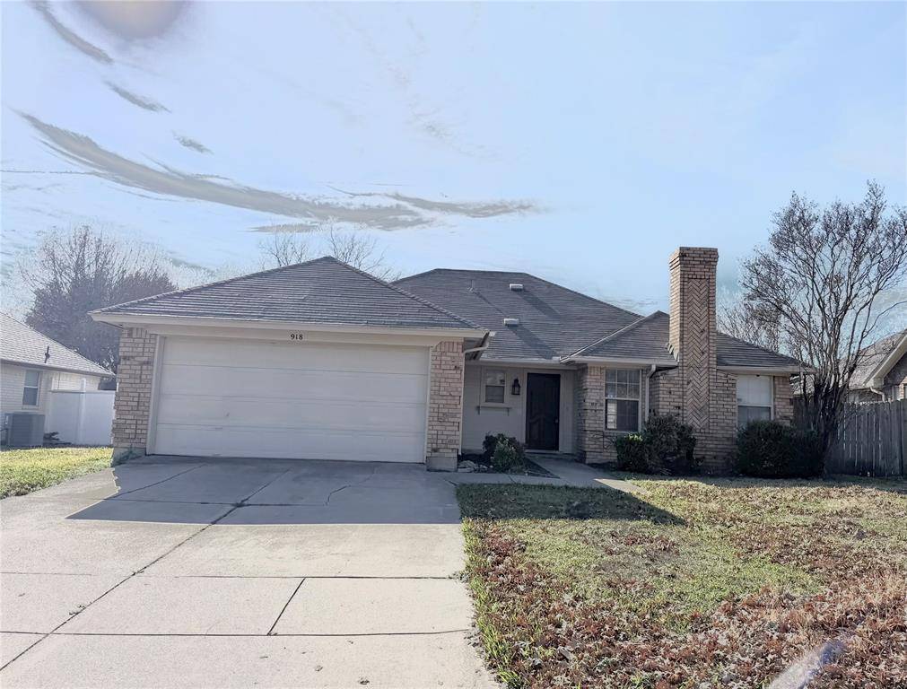 918 Gwinnett Circle, Arlington, TX 76017