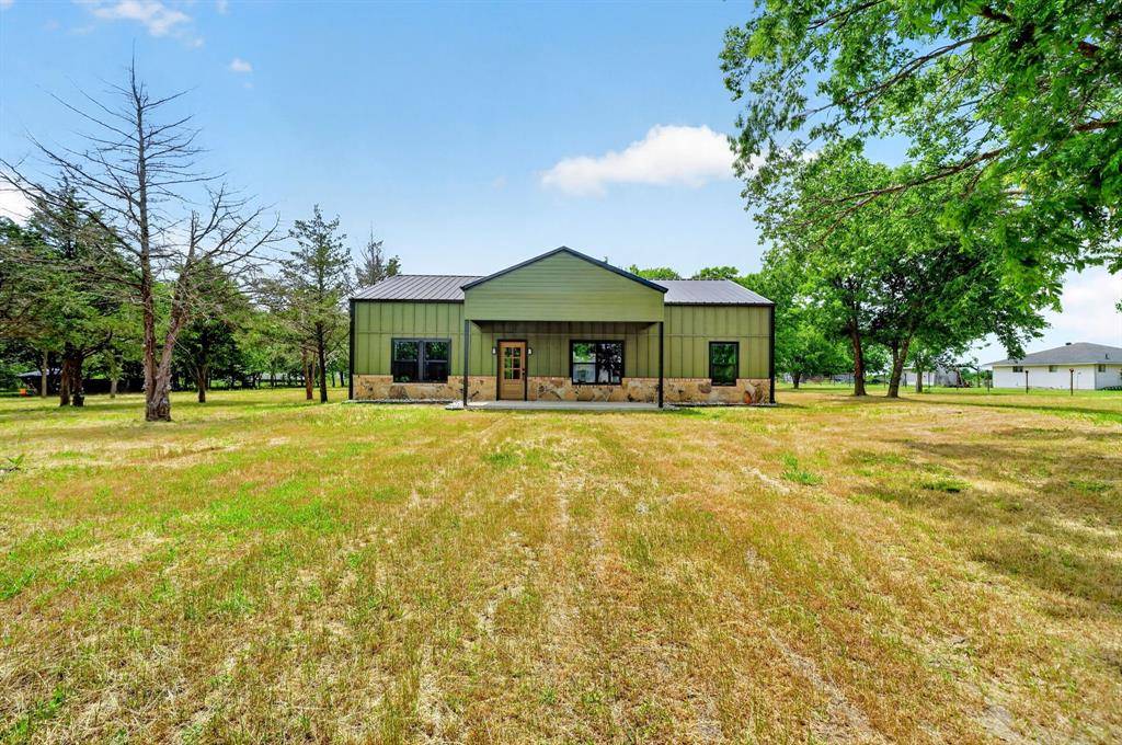 887 Private Road 2283, Quinlan, TX 75474
