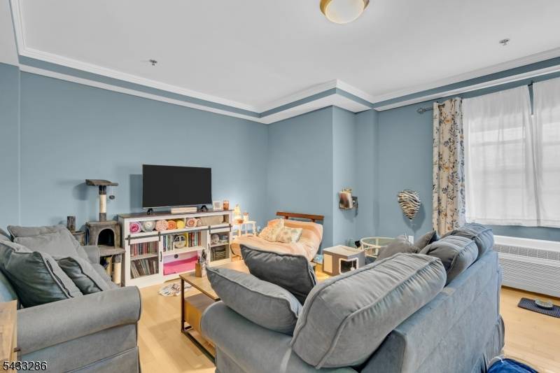 70 S Munn Ave #1002, East Orange City, NJ 07018