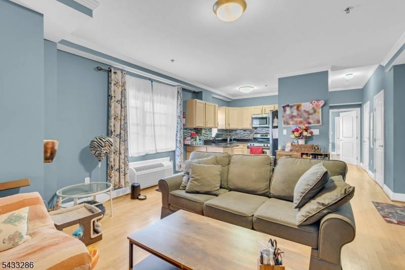 70 S Munn Ave #1002, East Orange City, NJ 07018