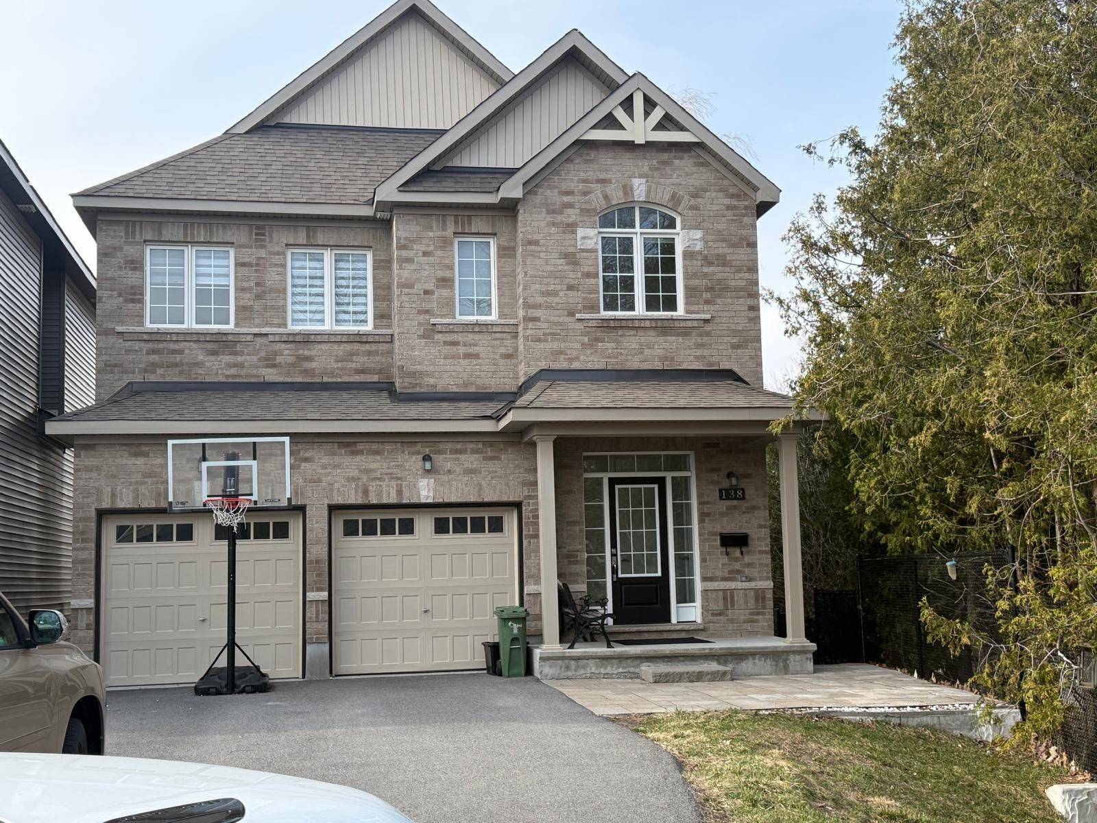 138 RYLAND ST E, Barrhaven, ON K2J 6R1