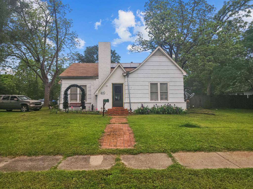 401 S 9th Avenue, Teague, TX 75860