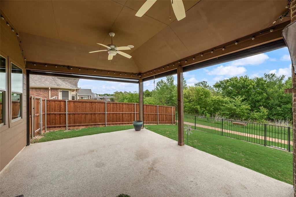 2112 Benjamin Creek Drive, Little Elm, TX 75068