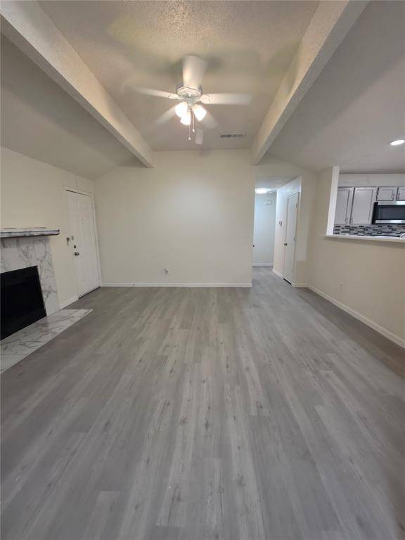 323 Valley Spring Drive, Arlington, TX 76018