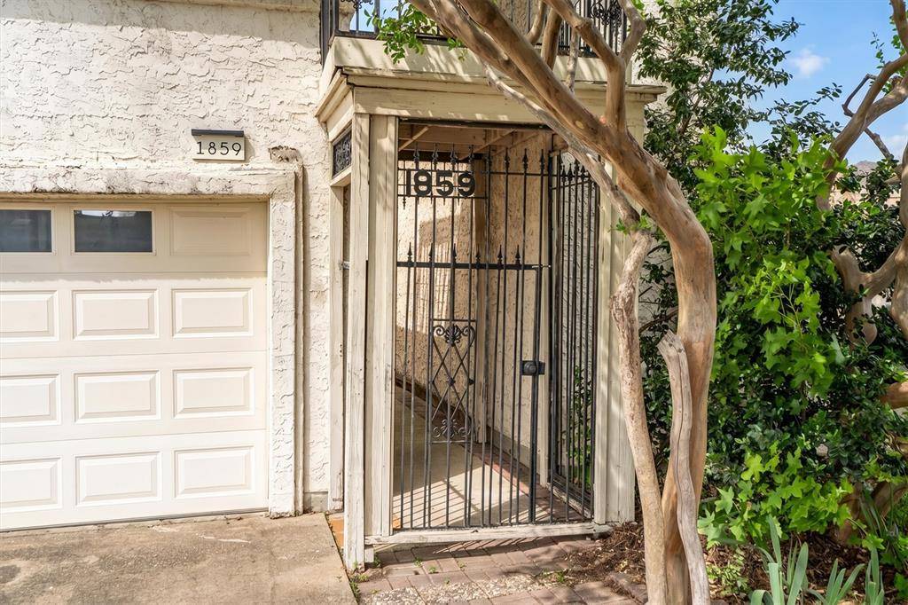 1859 Amber Lane, Carrollton, TX 75007