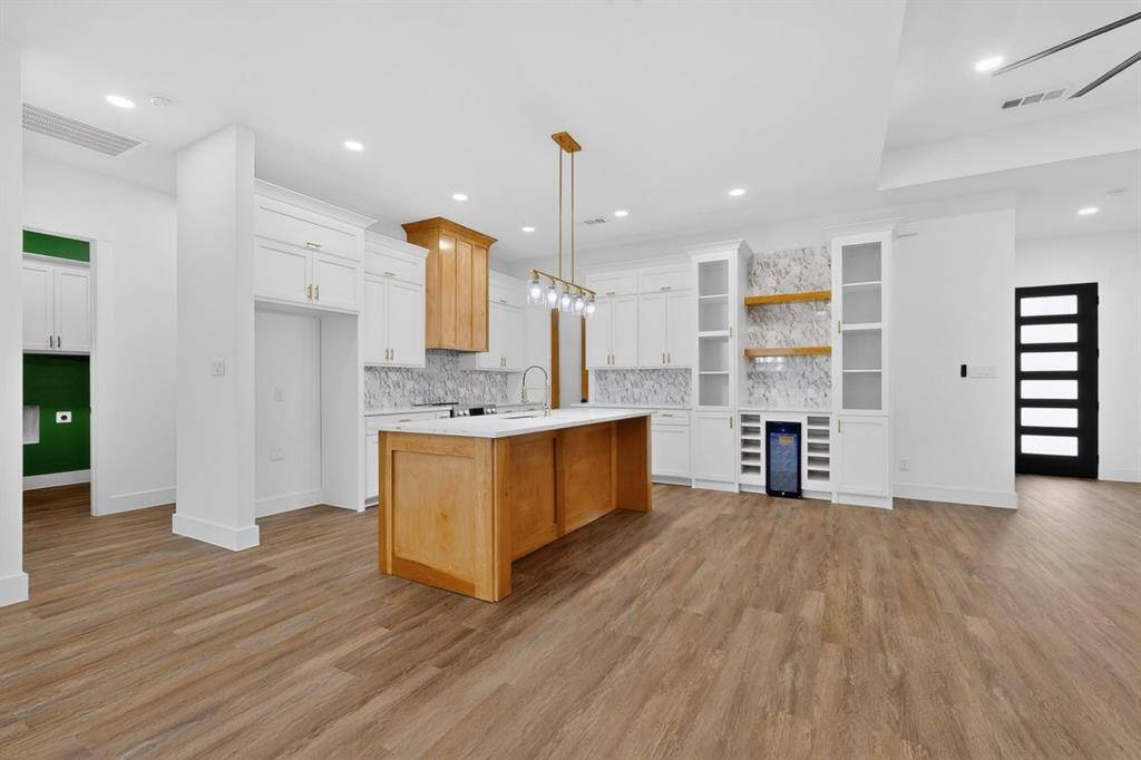 4737 Pine Ridge Court, Athens, TX 75752