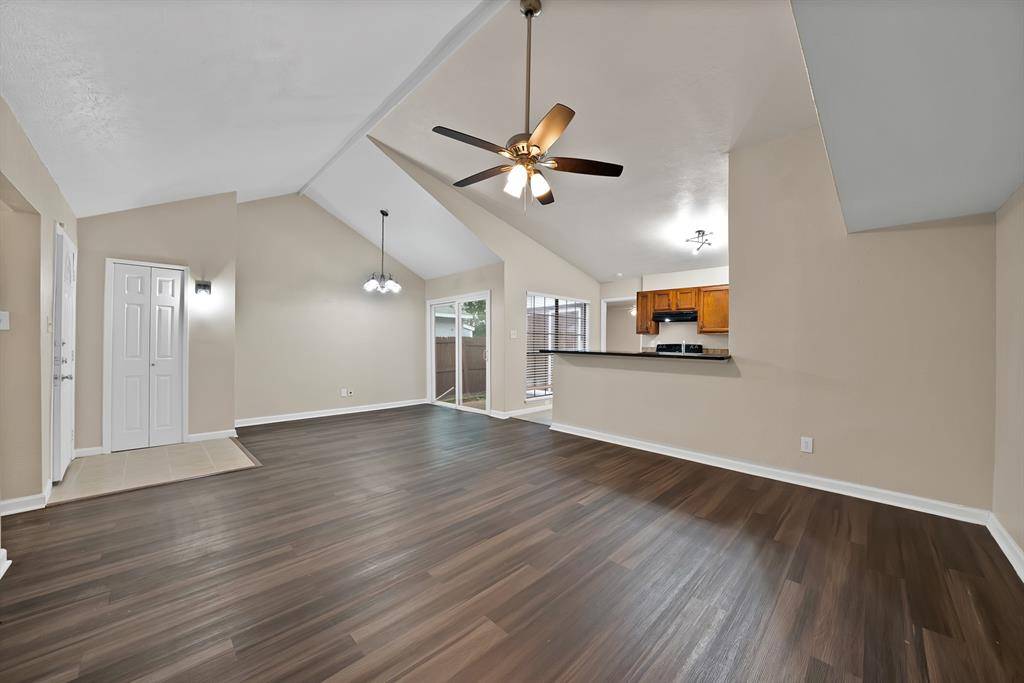 6080 Dooley Drive, The Colony, TX 75056
