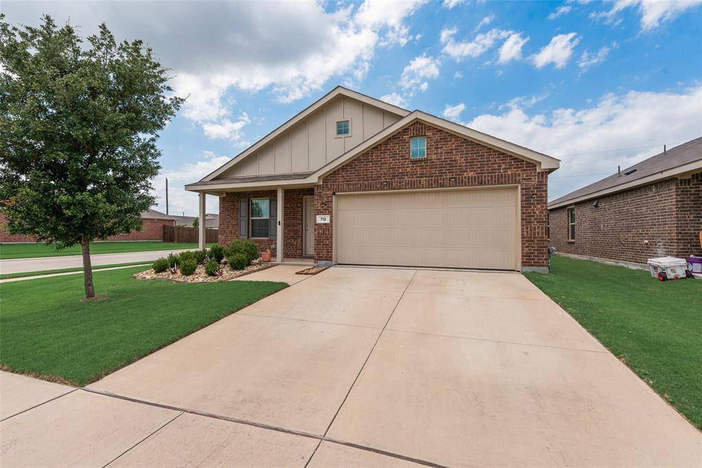 712 Odlozil Lane, Ennis, TX 75119