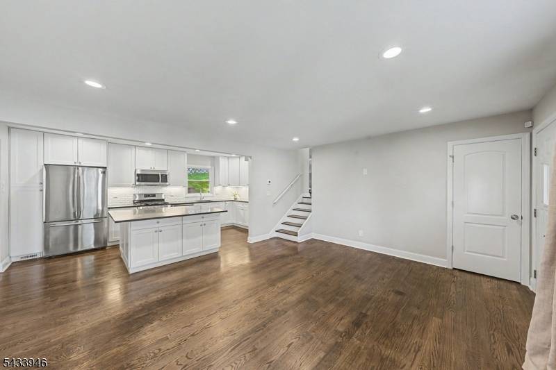 16 Highland Trl, Denville Twp., NJ 07834