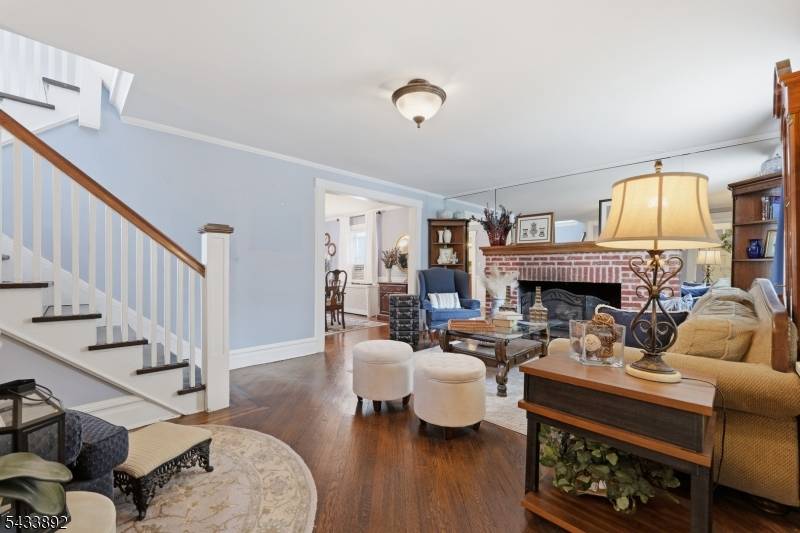 65 Carteret St, Bloomfield Twp., NJ 07003
