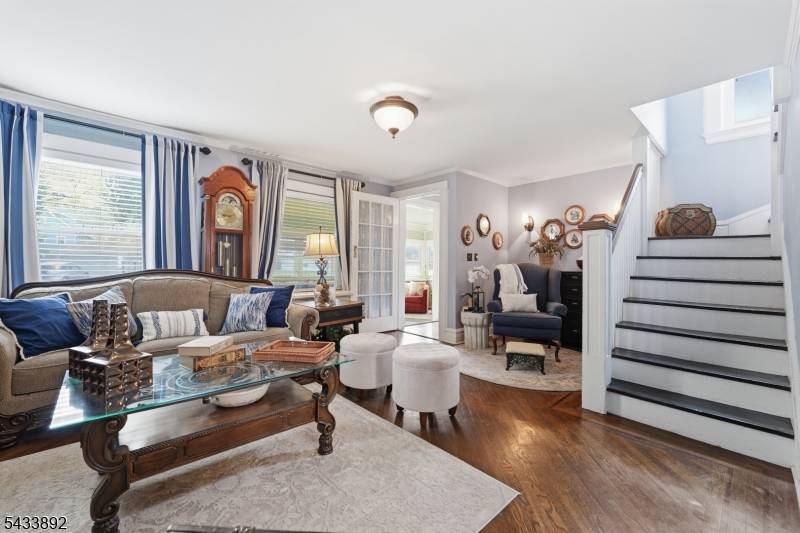 65 Carteret St, Bloomfield Twp., NJ 07003