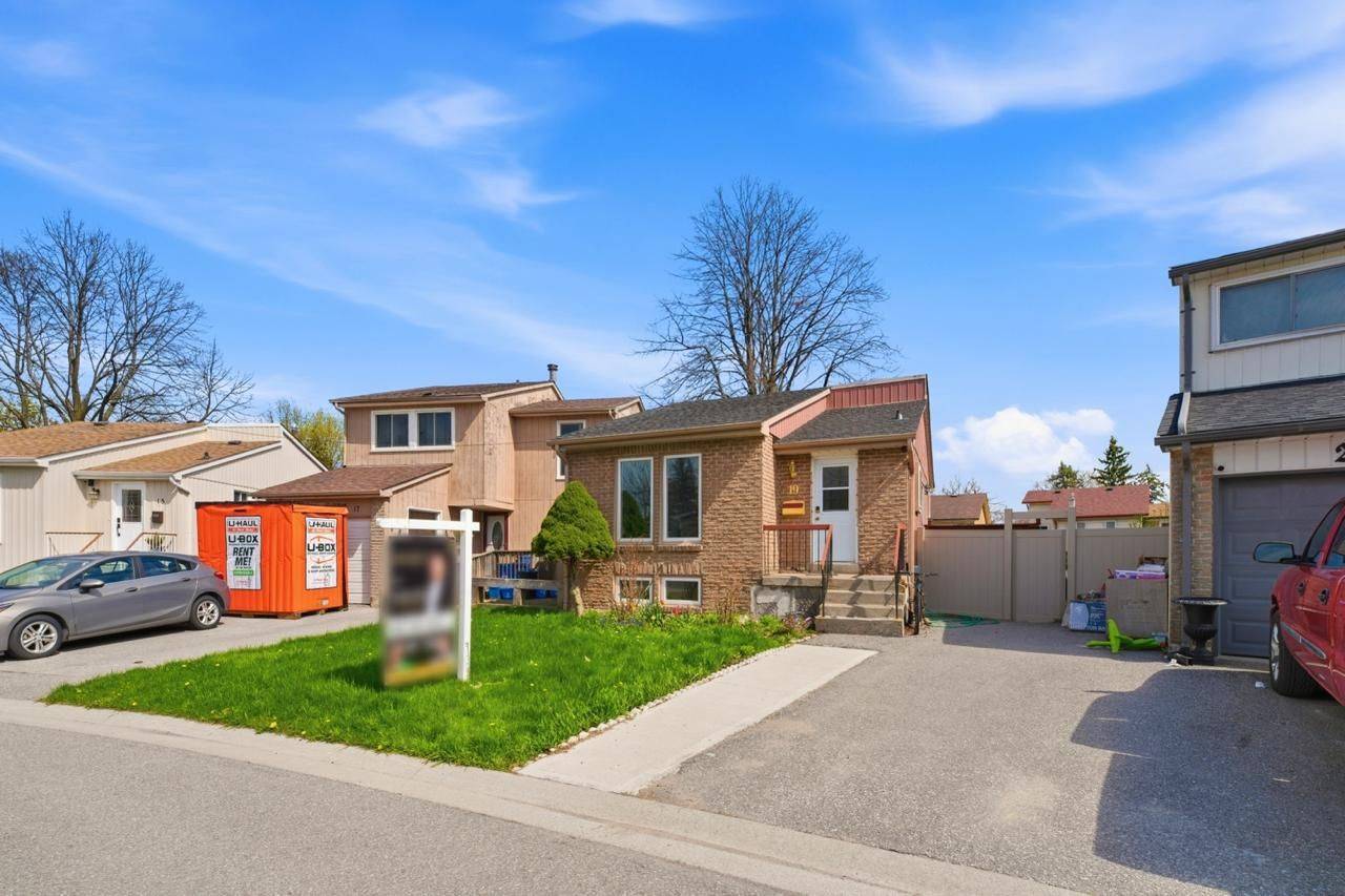 19 Medley LN #51, Ajax, ON L1S 3P5