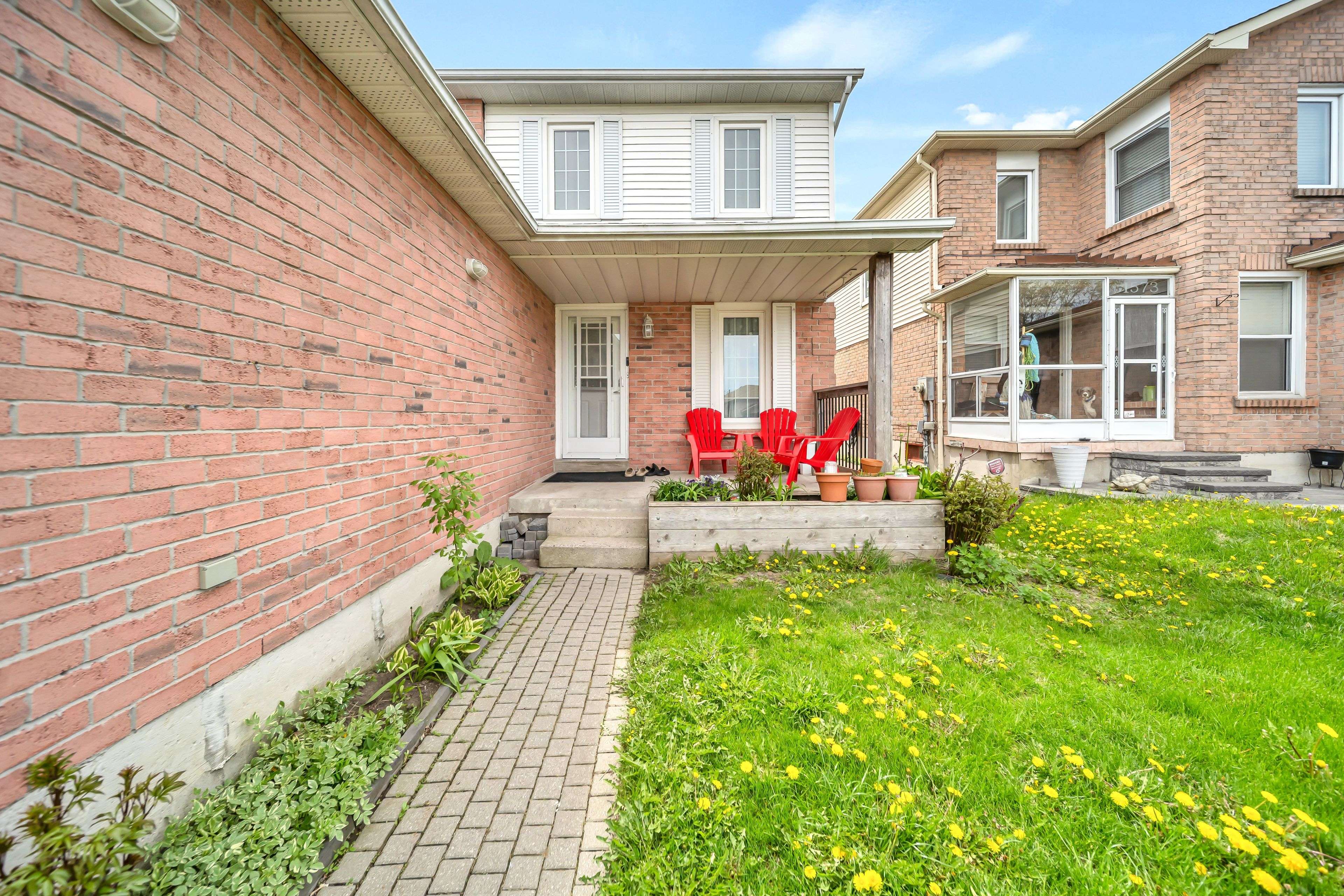 1569 Connery CRES, Oshawa, ON L1J 8G3