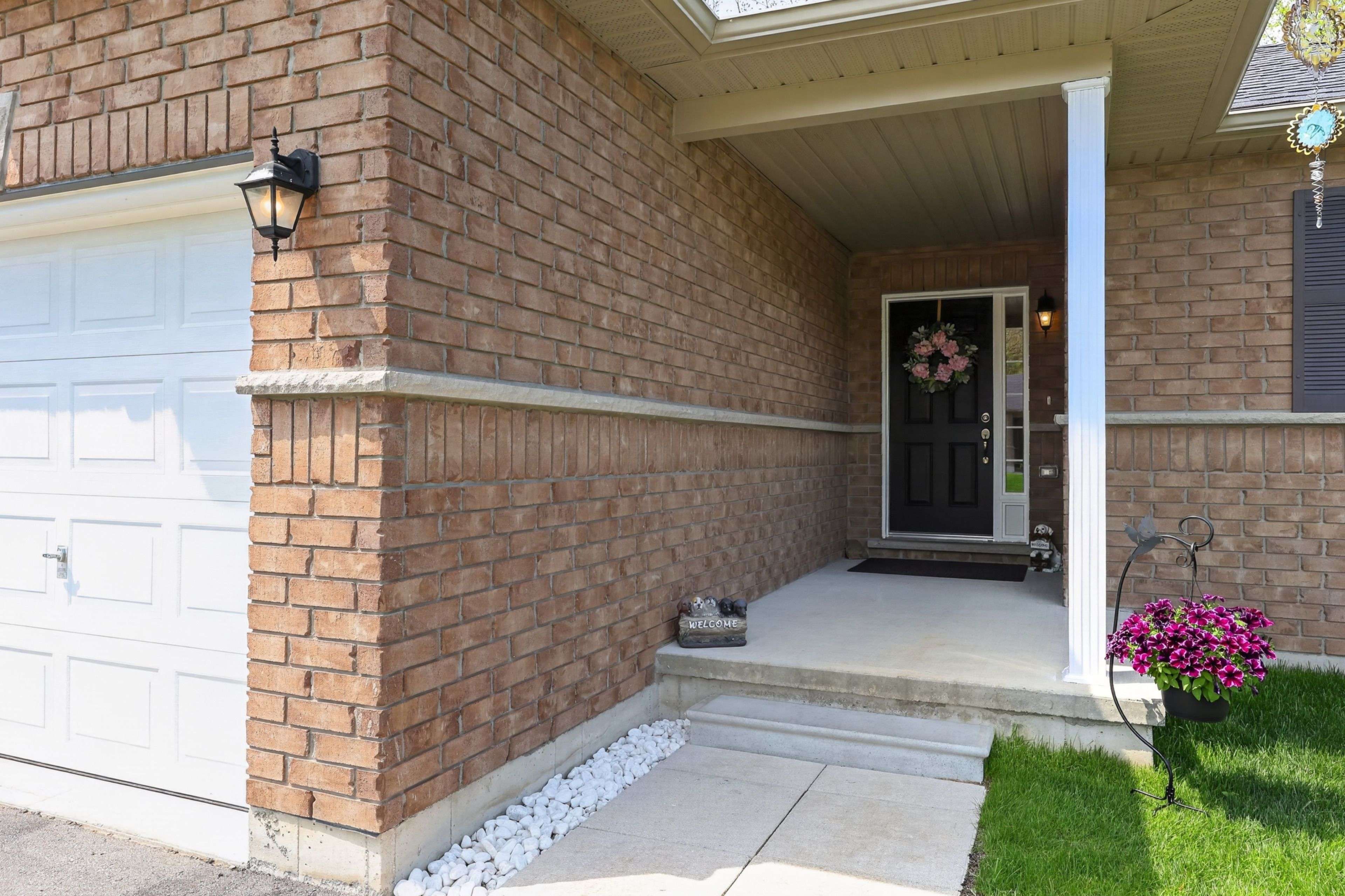 22 Hunter AVE, Tay, ON L0K 2A0