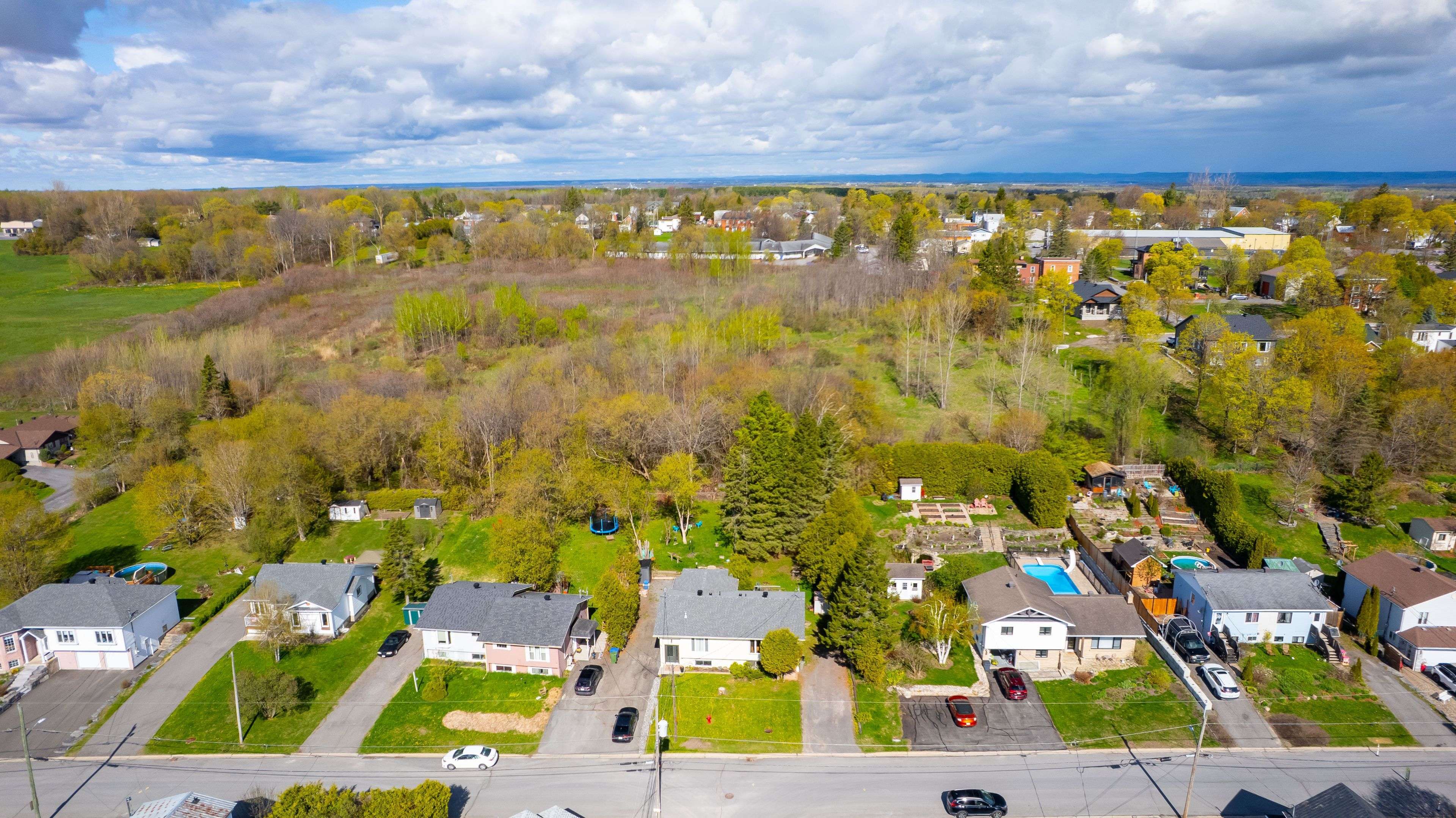 82 Bertha AVE, Champlain, ON K0B 1R0