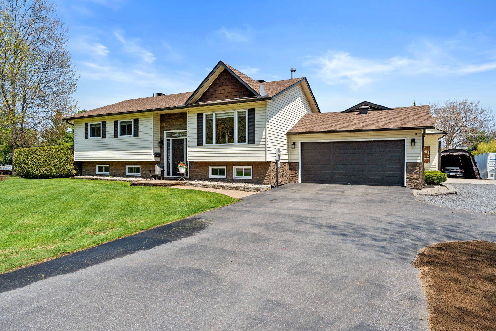 102 Fireside DR, Constance Bay - Dunrobin - Kilmaurs - Woodlawn, ON K0A 3M0