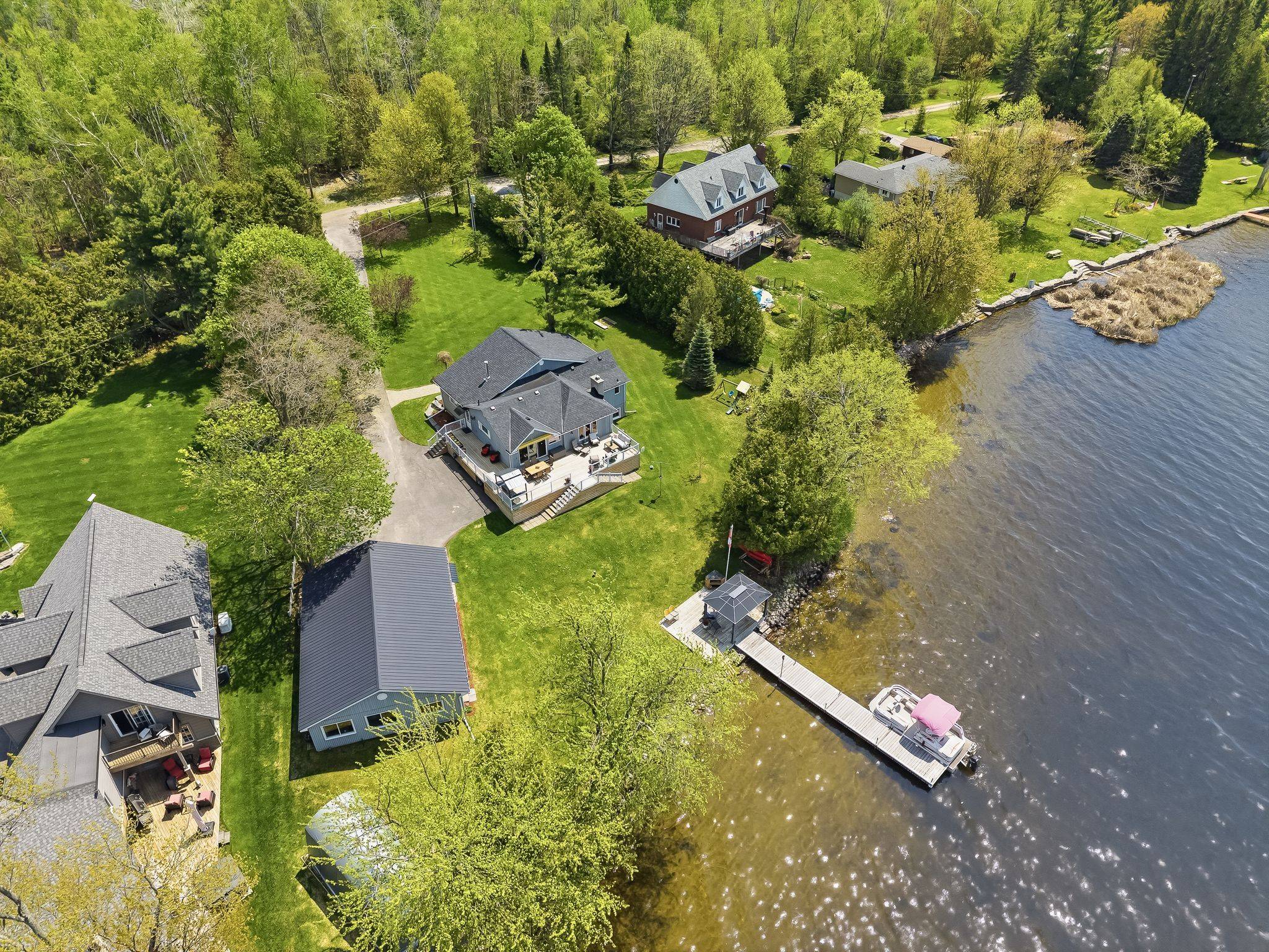 1354 Island View DR, Selwyn, ON K0L 1T0