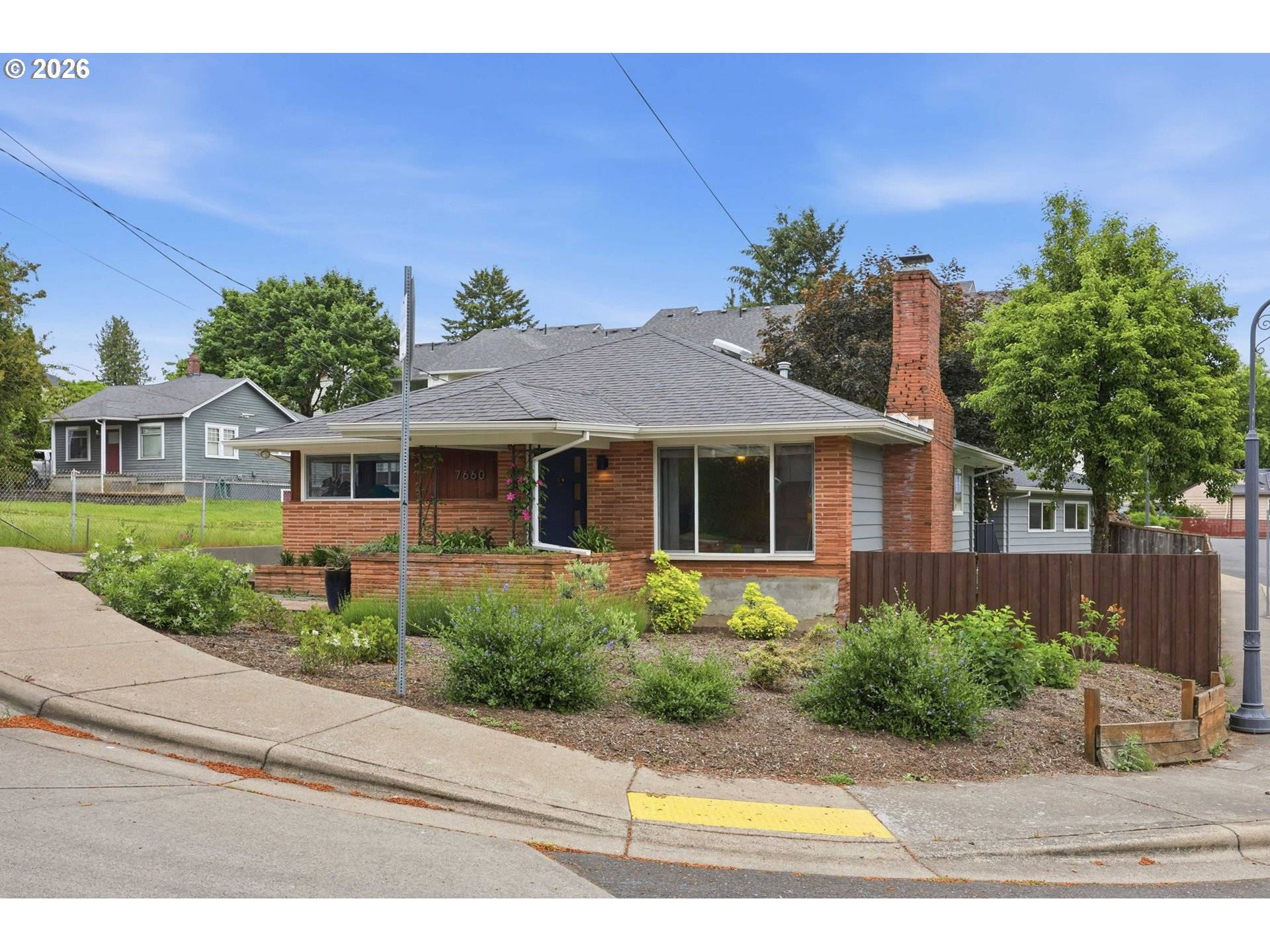 7660 SW 74TH AVE, Portland, OR 97223