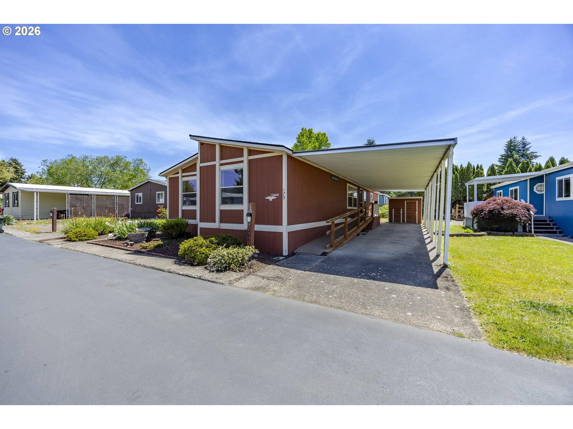 1400 CANDLELIGHT DR #175, Eugene, OR 97402