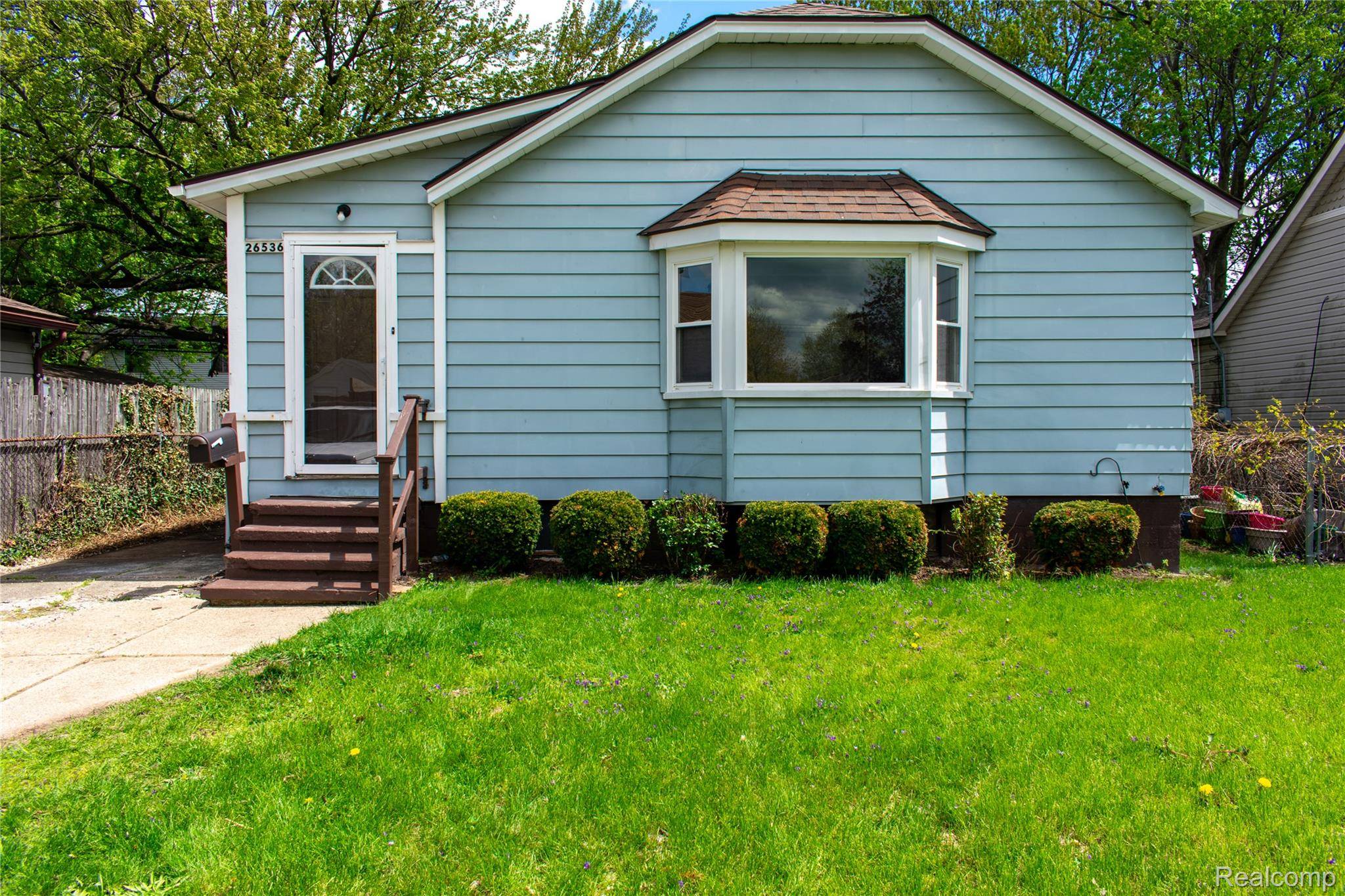 26536 Dartmouth ST, Madison Heights, MI 48071