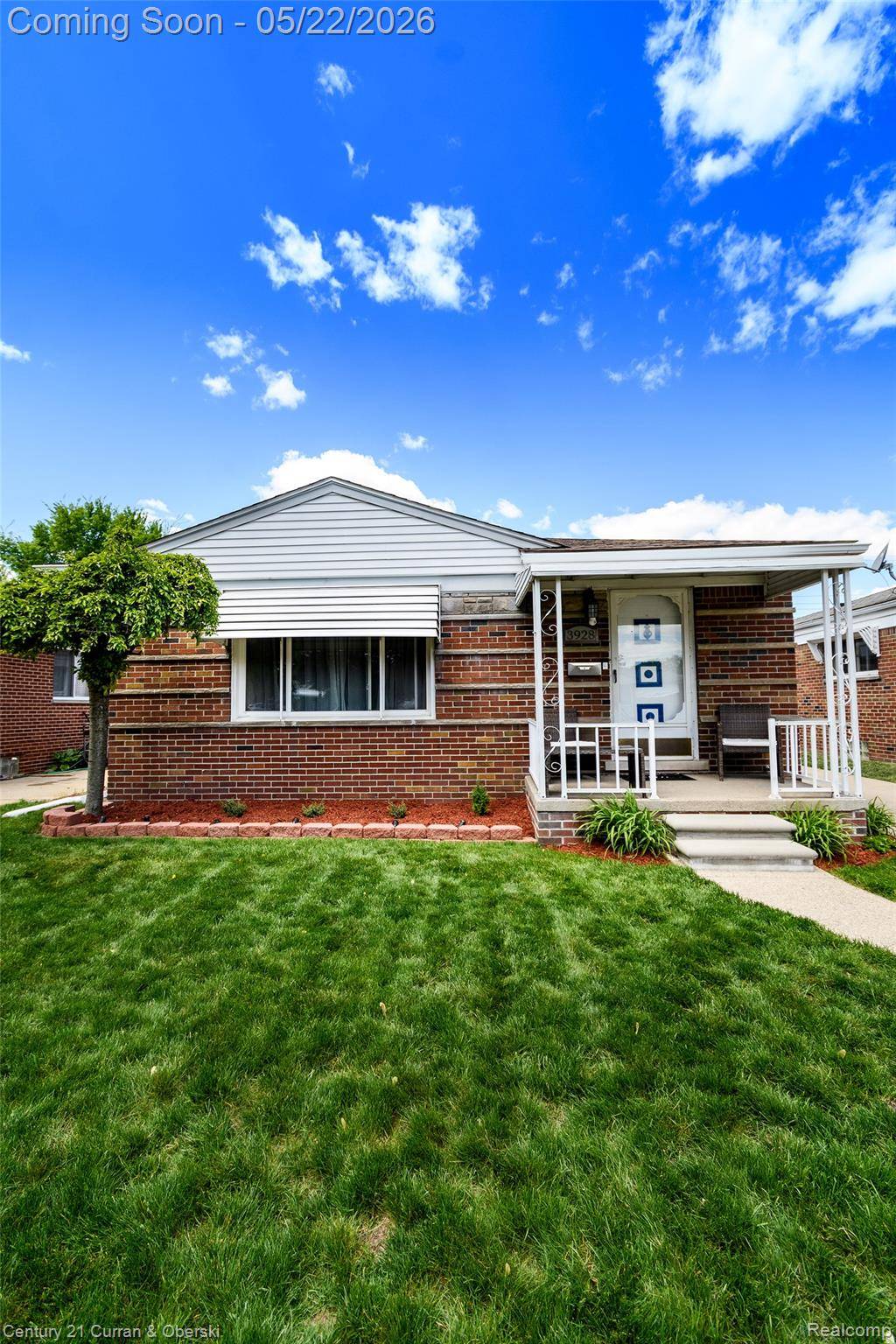 3928 Katherine ST, Dearborn Heights, MI 48125