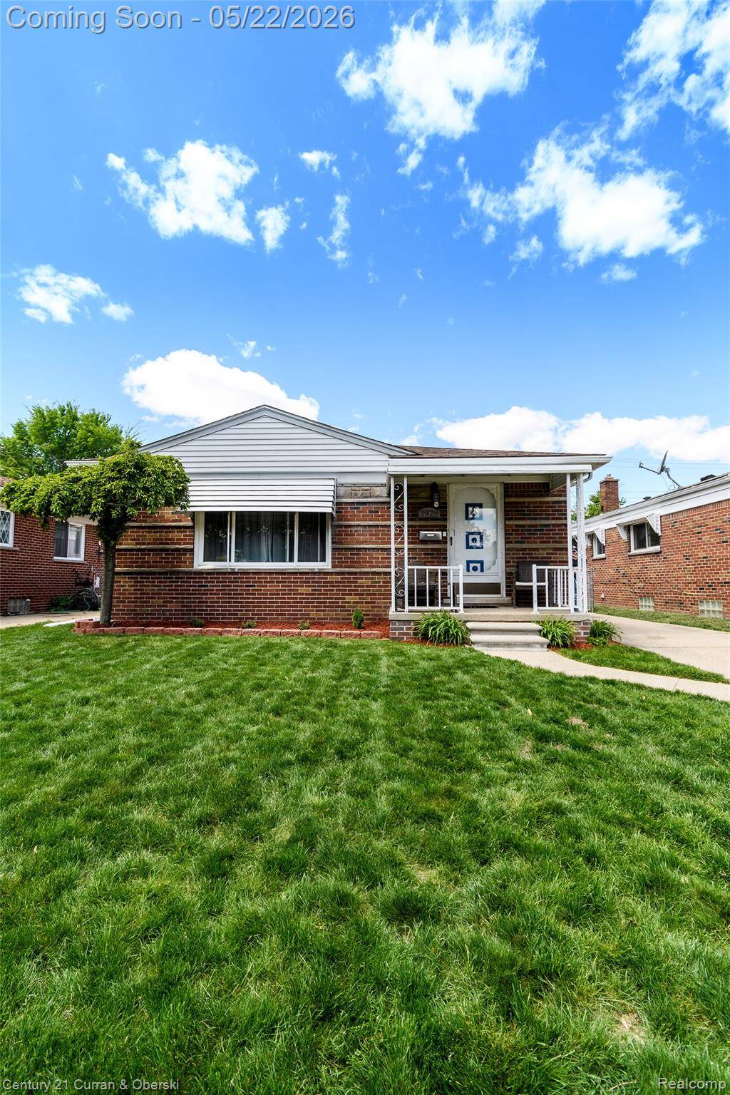 3928 Katherine ST, Dearborn Heights, MI 48125