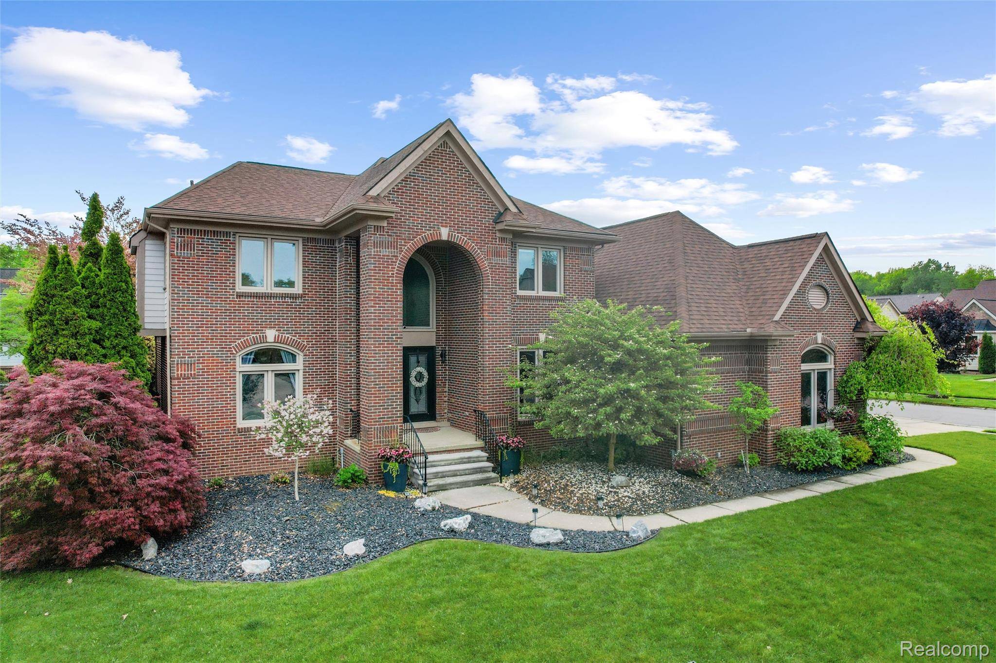45523 Muirfield DR, Canton Charter Township, MI 48188